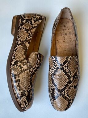 Kork-Ease Women’s Leathers Loafers Size 9